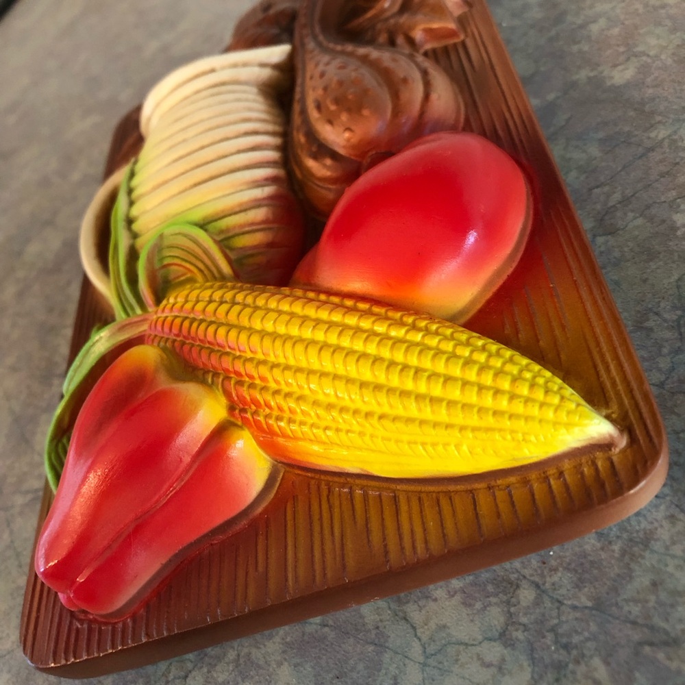 70's Miller Studios Kitchen Chalkware - 70's Kitchen - 3D Wall Plaque - Veggies - Picture 10 of 12
